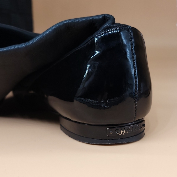 Rare * CHANEL Boots - Picture 8 of 8